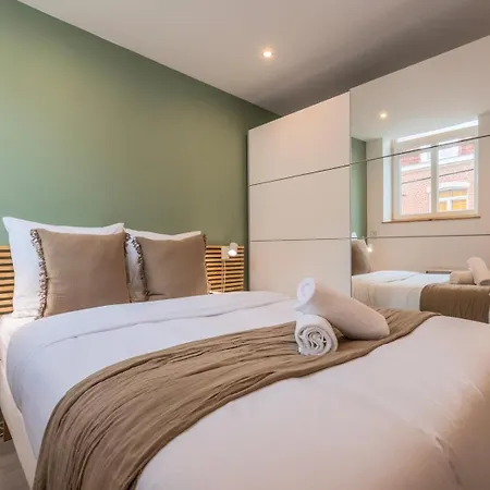 Maison 2 Avec Petite Cour, Proche Metro Dom wakacyjny Lille