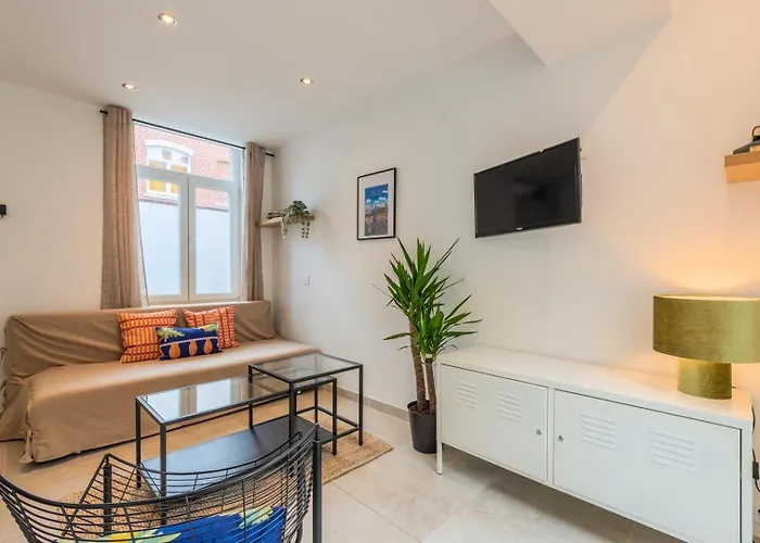 Maison 2 Avec Petite Cour, Proche Metro 3*