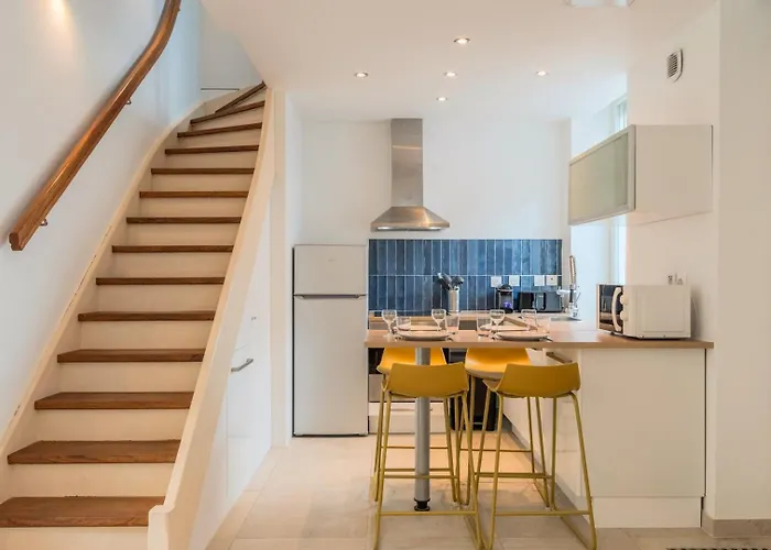 Maison 2 Avec Petite Cour, Proche Metro Penzion