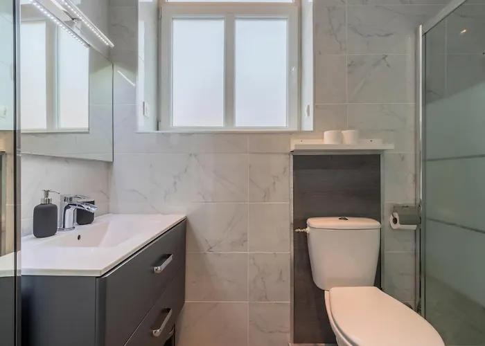 Penzion Maison 2 Avec Petite Cour, Proche Metro